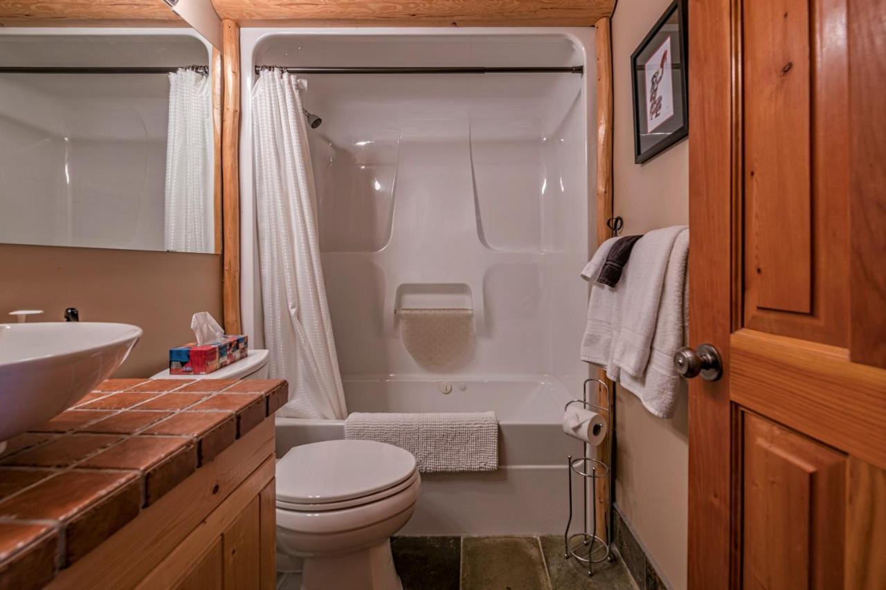 Spirit At Silverstar Bed & Breakfast 3*